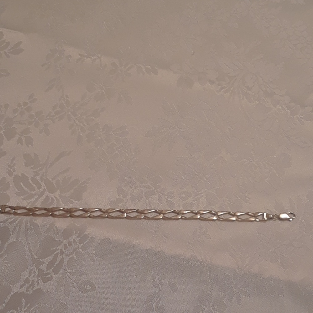 14 k gold bracelet